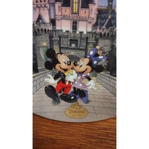 Sleeping Beauty Castle Limited Edition Plate Disney 40th Ann. Plate Collection